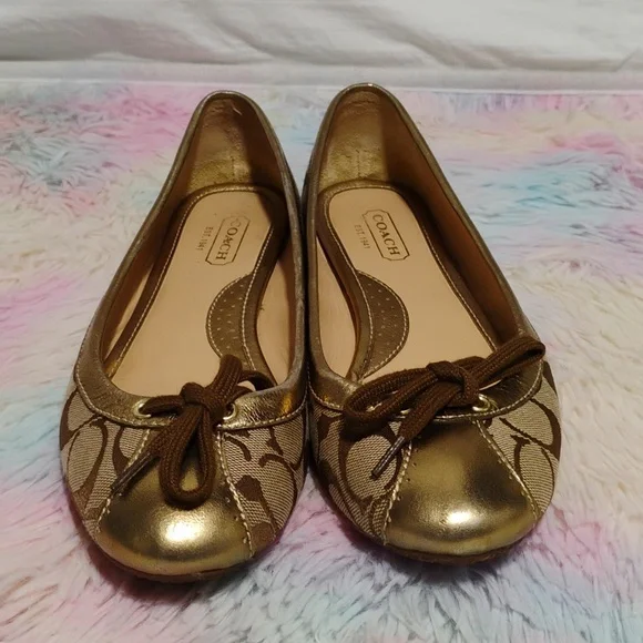 Coach Ballet Flats W Gold Detail Sz.8M They can fit 8.5 Like New (X-100 CRATE) - Picture 4 of 15